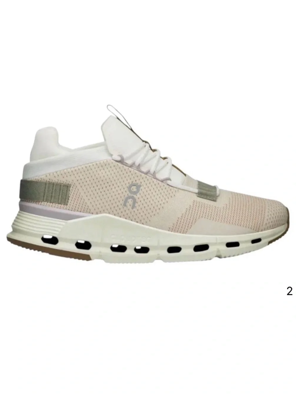 On Running Women’s Cloudnova in Moon/Aloe size 7.5